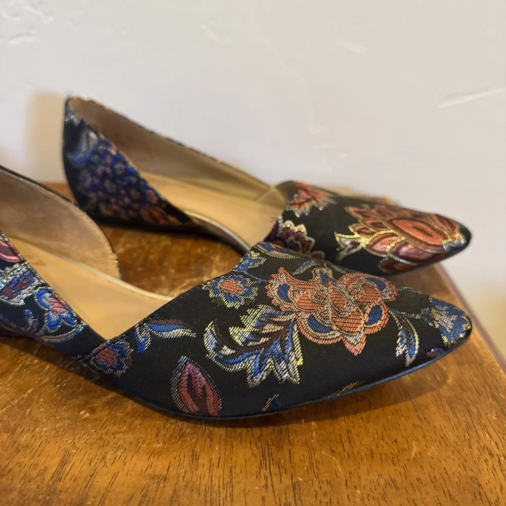 Naturalizer Samantha Half d'Orsay‎ Flat Black Metallic Floral Embroidered Size 6